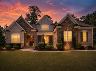 2405 Vetrina Way, Apex, NC 27502