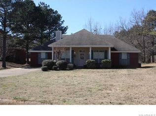 1710 Formosa Ct, Deatsville, AL 36022