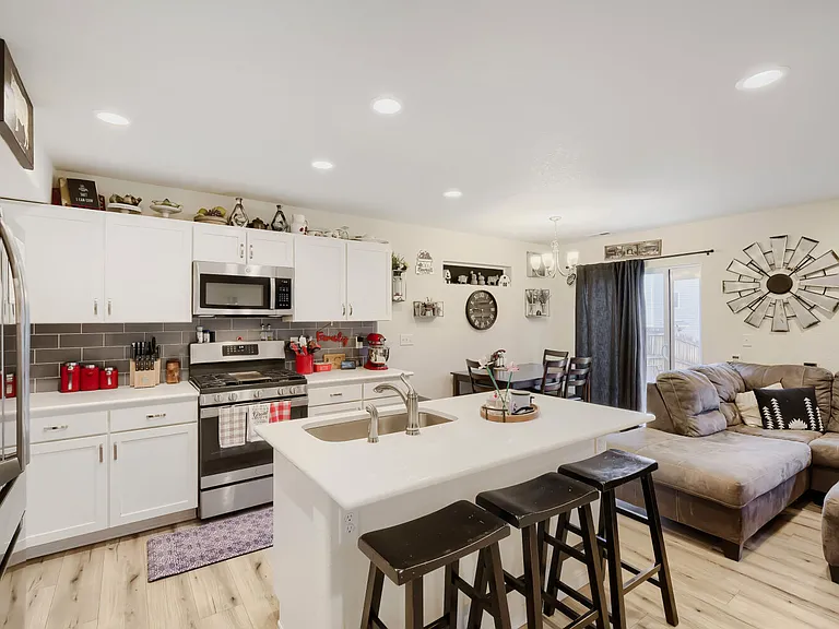 8023 Nico Way — Photo 7