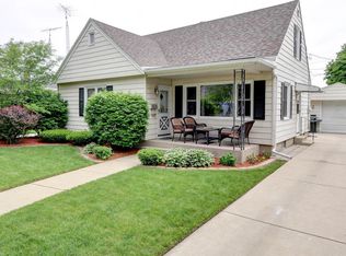 7849 25th Ave, Kenosha, WI 53143