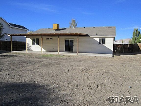 2nd image of 3133 Perkins Dr