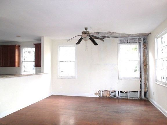 5th image of 3128 Nashville Ave