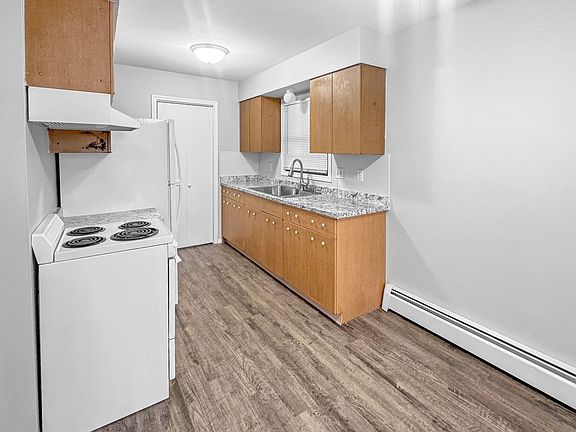 3rd image of 3111 Hubal Ave SW