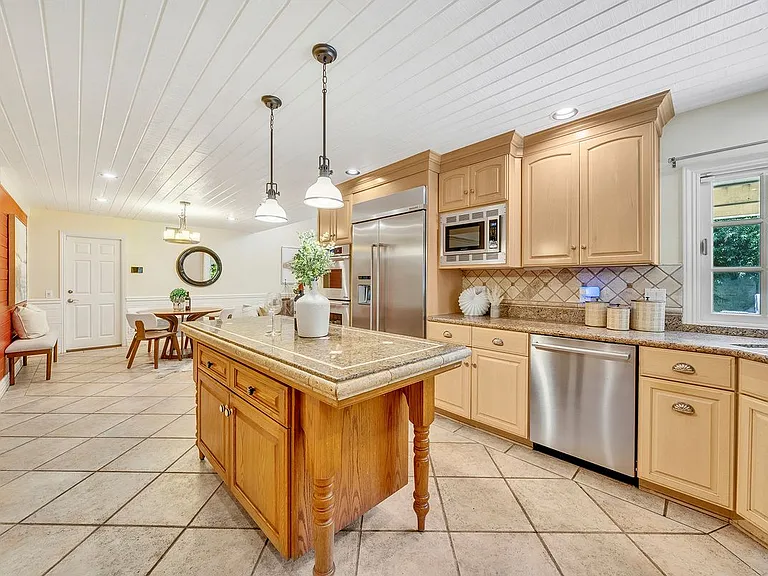 3671 Provincetown Ave — Photo 36
