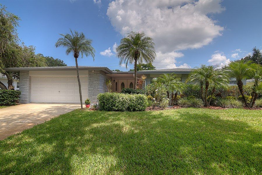 1st image of 2316 Saint Charles Dr
