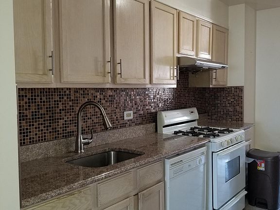 3rd image of 259 Hosmer Ave #2