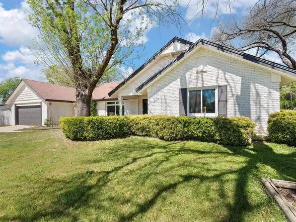8116 Bangor Dr, Benbrook, TX 76116