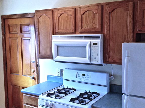 3rd image of 7250 Moller Ave APT 4