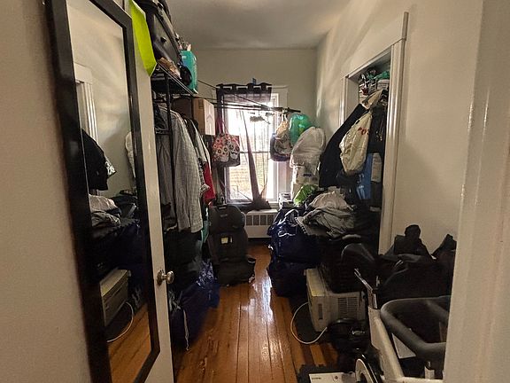 5th image of 369 Shirley St #2