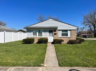 27006 Beverly Rd, Taylor, MI 48180