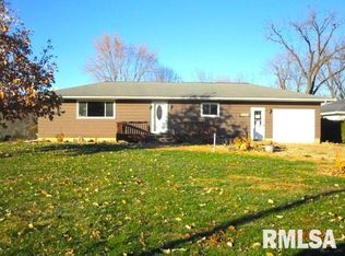 650 W Washington Ave, Lewistown, IL 61542