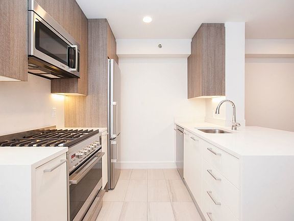 2nd image of 311 W 50th St APT 3K
