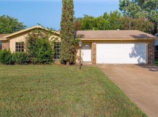 1705 Meadow Valley, Irving, TX 75060