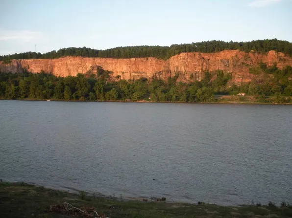 2512 Riverfront Dr APT 5, Little Rock, AR 72202