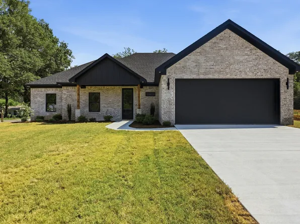 203 Apollo St, Malvern, AR 72104