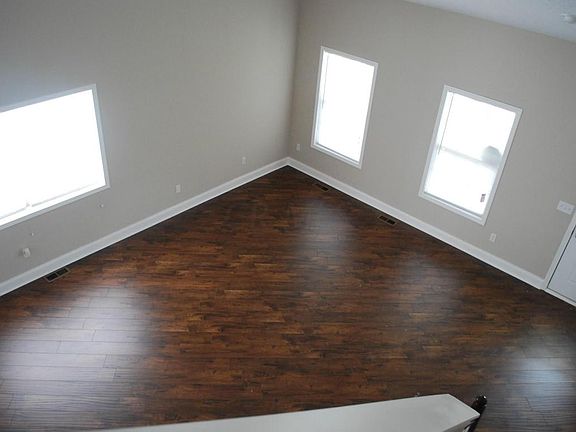3rd image of 74 Belz Warner Blvd