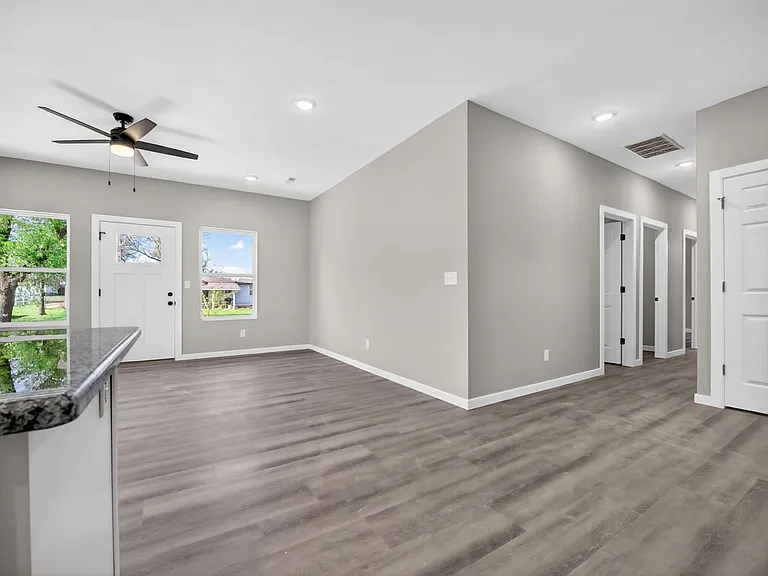 43 Whitley Ln — Photo 20