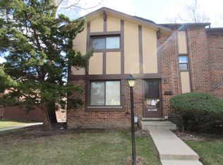 18W231 Knollwood Ln, Villa Park, IL