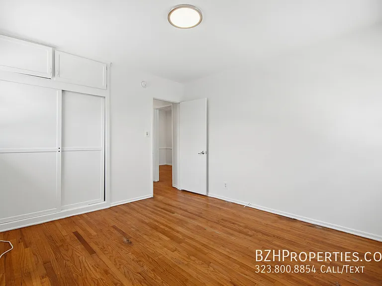 1138 S Sherbourne Dr #3A — Photo 12