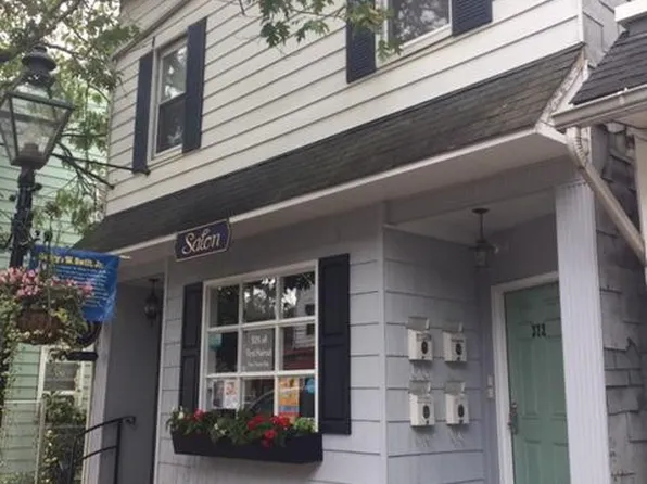 372 Farnsworth Ave APT 3A, Bordentown, NJ 08505