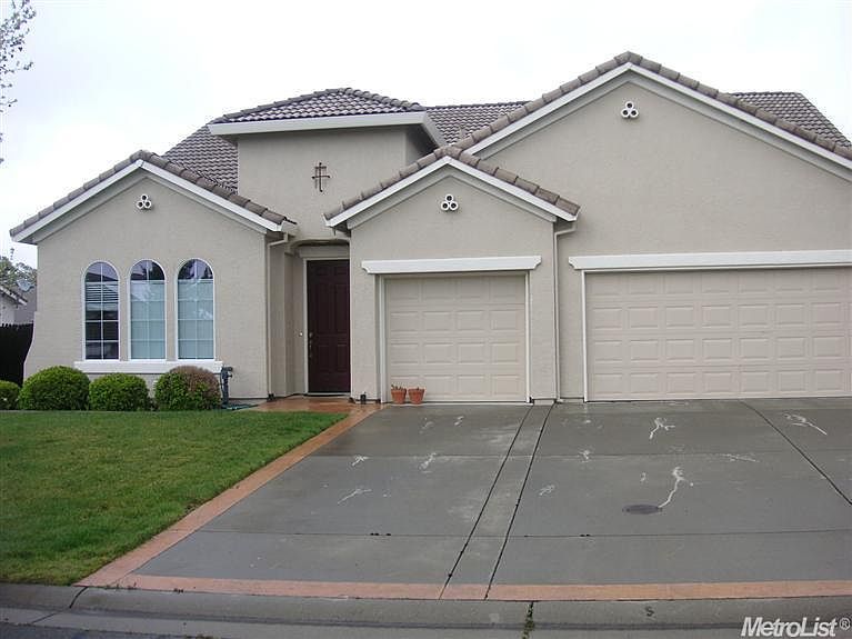 1st image of 3065 Braemer Dr