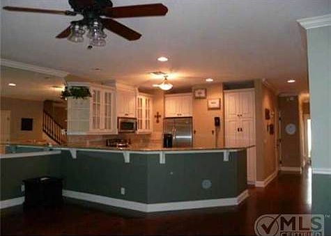 4th image of 480 Marbella Dr