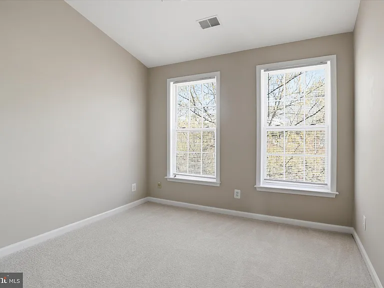 12872 Fair Valley Ct — Photo 15