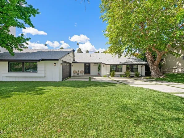 5647 Ramara Ave, Woodland Hills, CA 91367