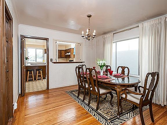 3rd image of 80 Castlemont Ave