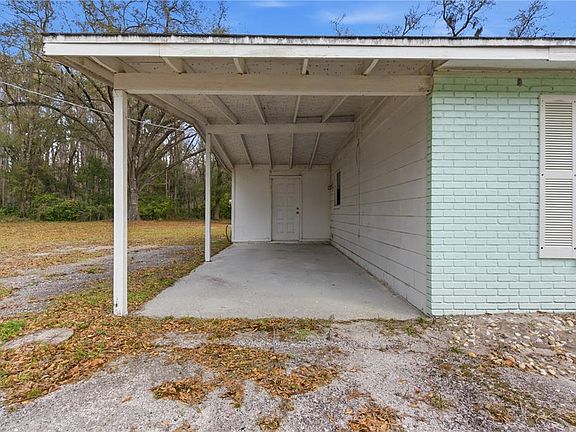 5th image of 33725 Camerton Rd