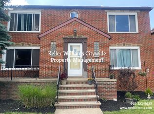 6136 Ridge Rd #6132, Cleveland, OH 44129