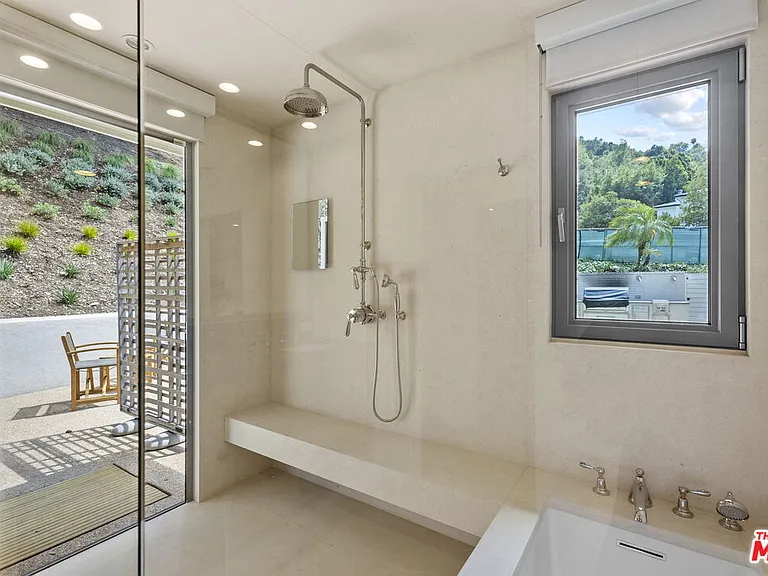 10630 Somma Way — Photo 44