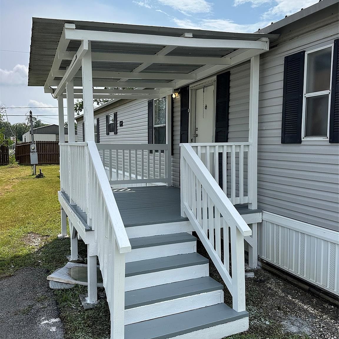 2021 N Battlebell Rd, Highlands, TX 77562 | Zillow