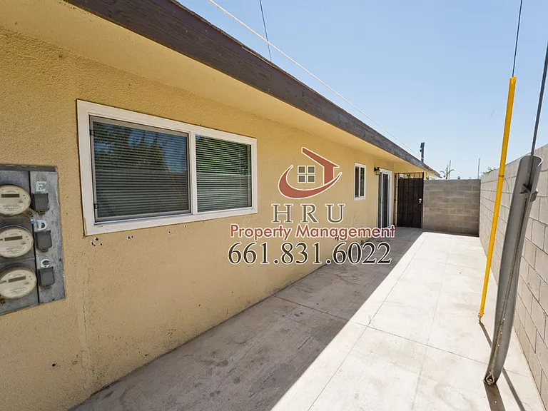 1821 Lacey St — Photo 11