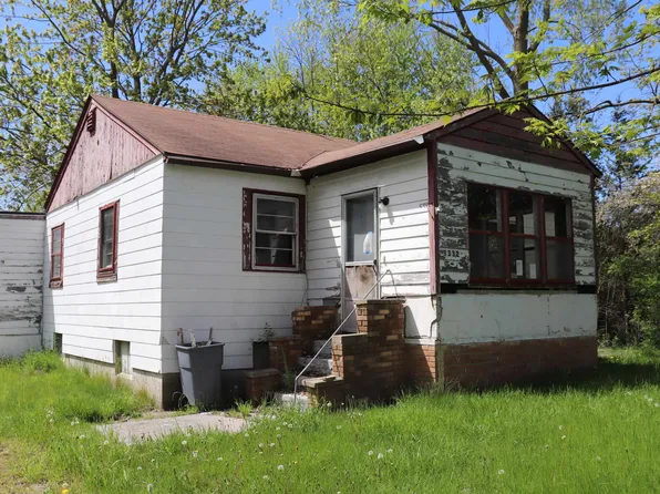 3332 Bowman Rd, Bay City, MI 48706