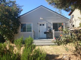 360 NW 46th St, Seattle, WA 98107