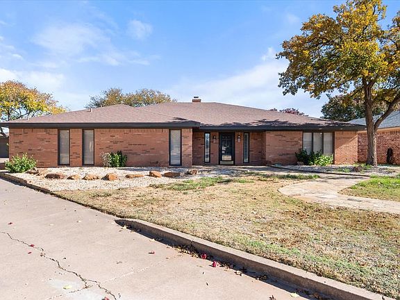 5th image of 10 Brentwood Cir
