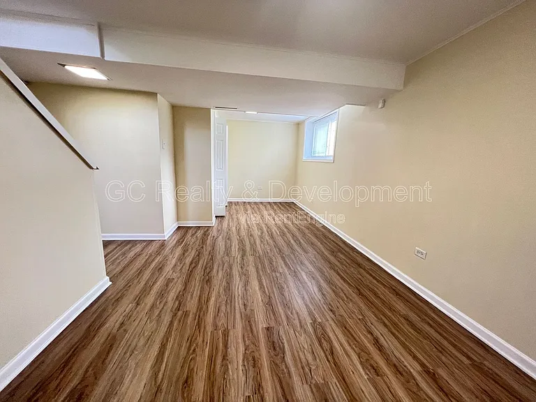 206 E Center St — Photo 18