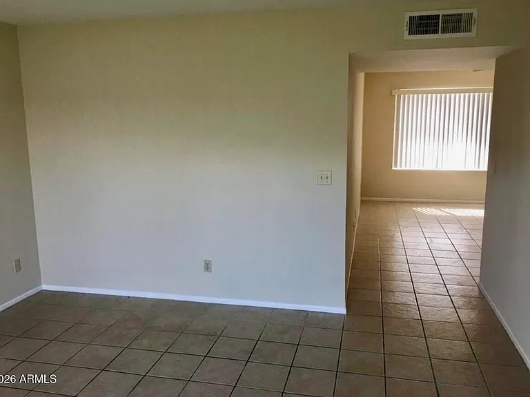 5712 E Estrid Cir — Photo 6
