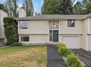 938 E Calkins Dr, Spokane, WA 99208