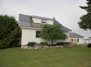 6059 S River Rd, Cheboygan, MI 49721