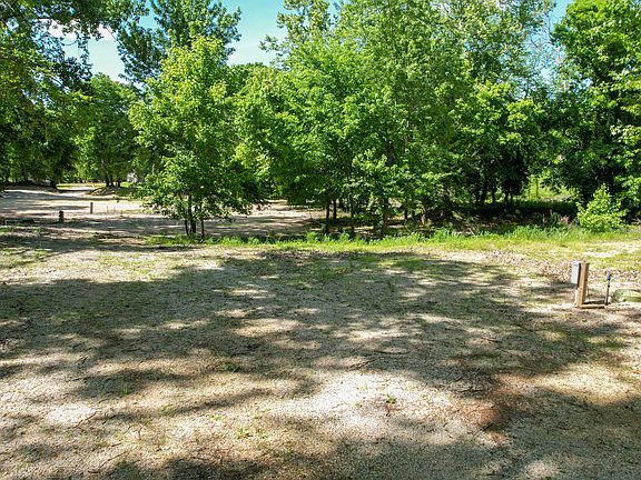 3rd image of Current River Rd
