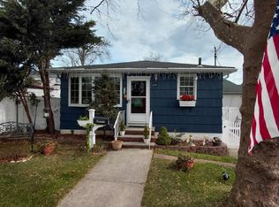 110 Sycamore St, Staten Island, NY
