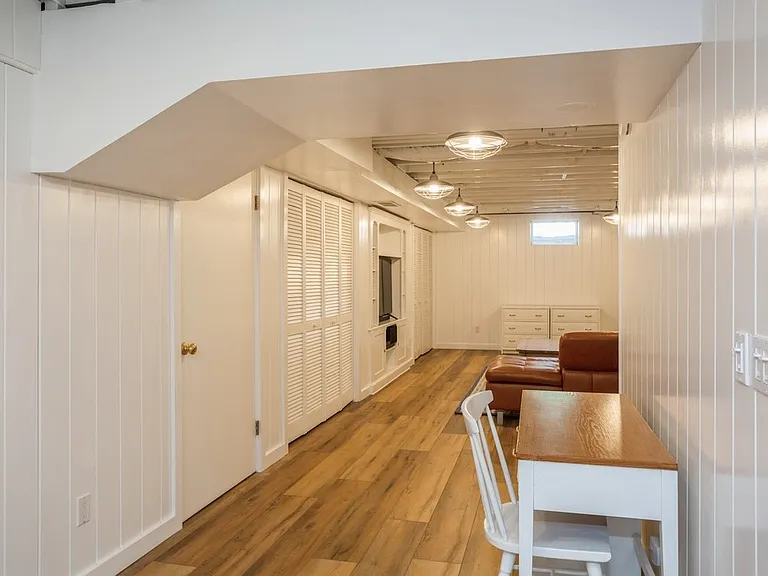 70 Jagger Ln — Photo 17