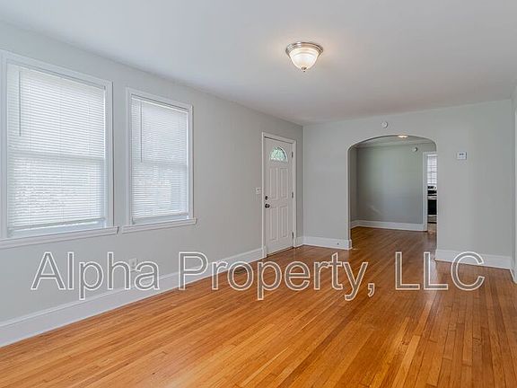 3rd image of 217 Charlesworth Ave