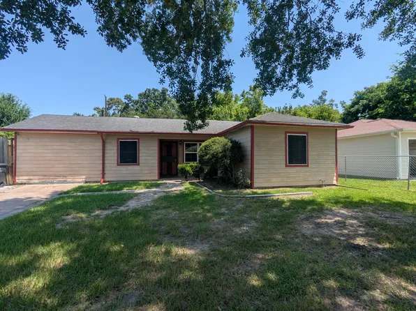 9129 Oak Knoll Ln, Houston, TX 77078