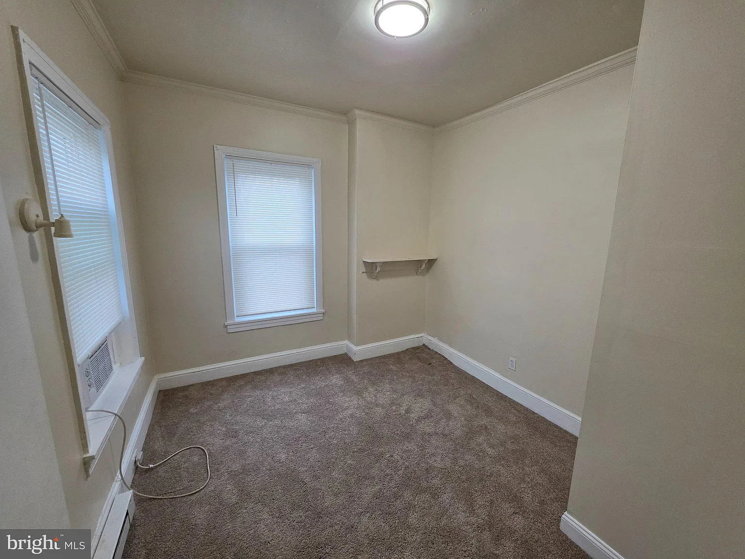 5 bed, 2.0 bath, $2,400 — Photo 4