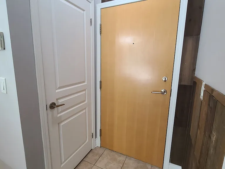 55 S Town Centre Blvd #105 — Photo 3
