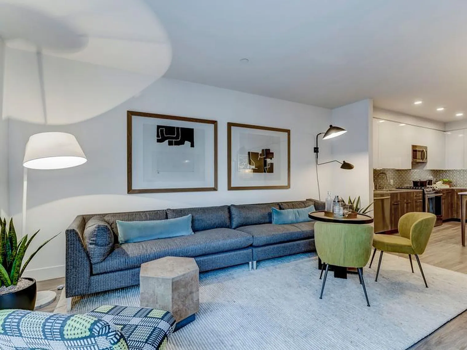 1 bed, 1.0 bath, 785 sqft, $7,676 — Photo 1