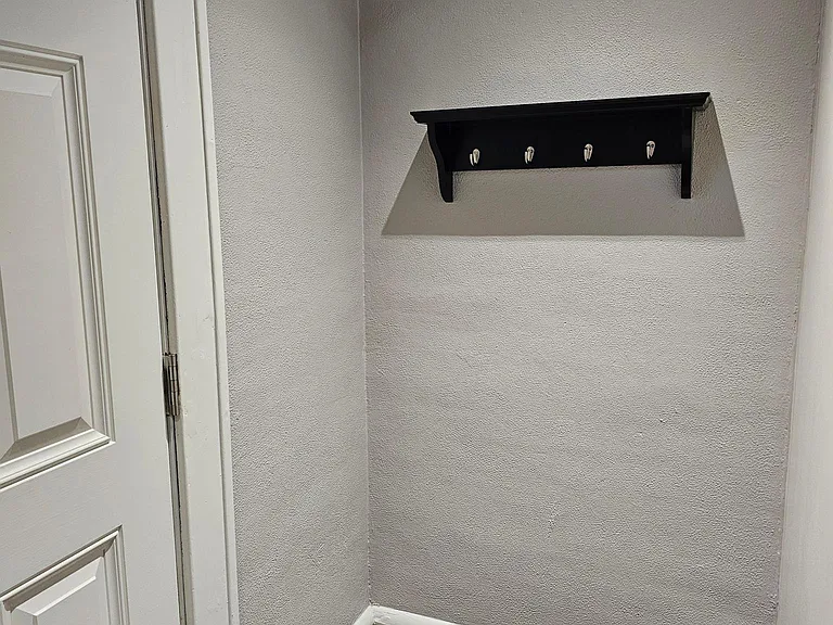 entryway landing